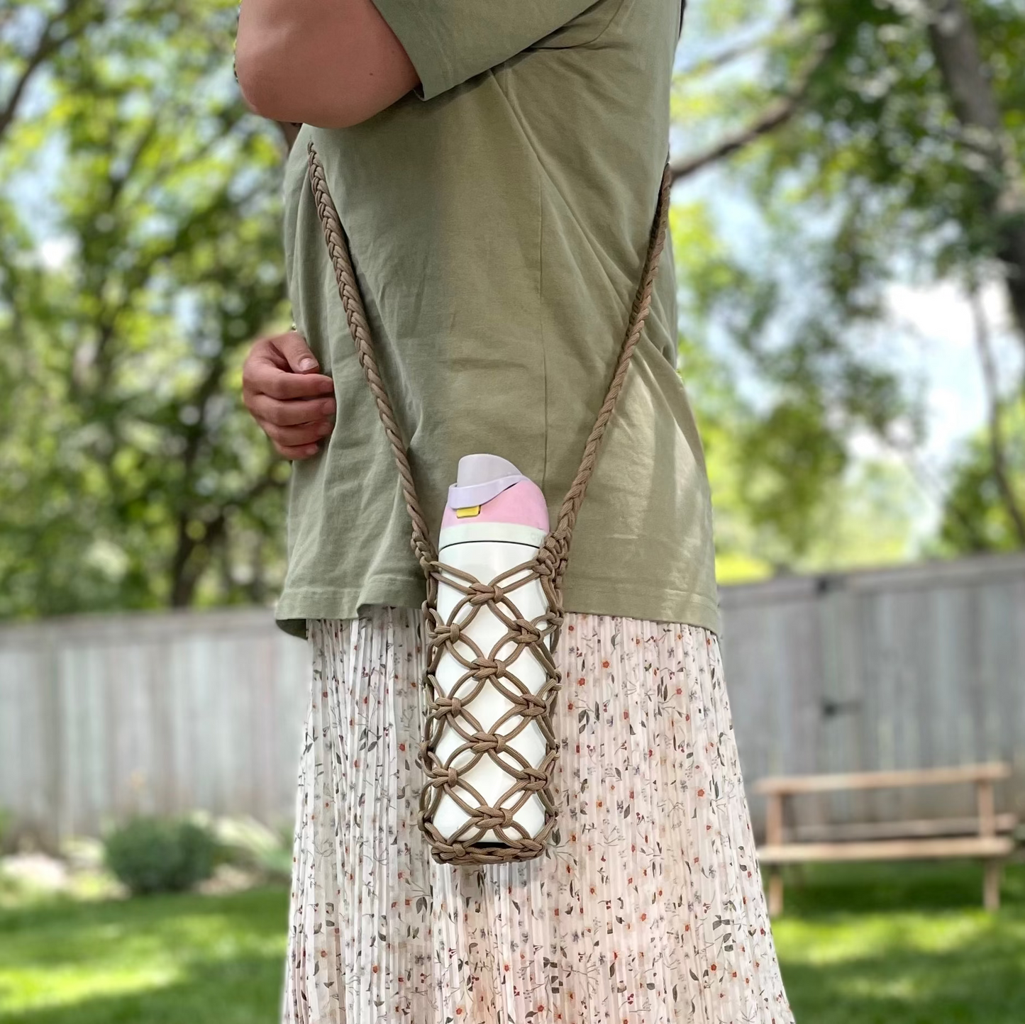 MacraMAKE a Bottle Holder with us!